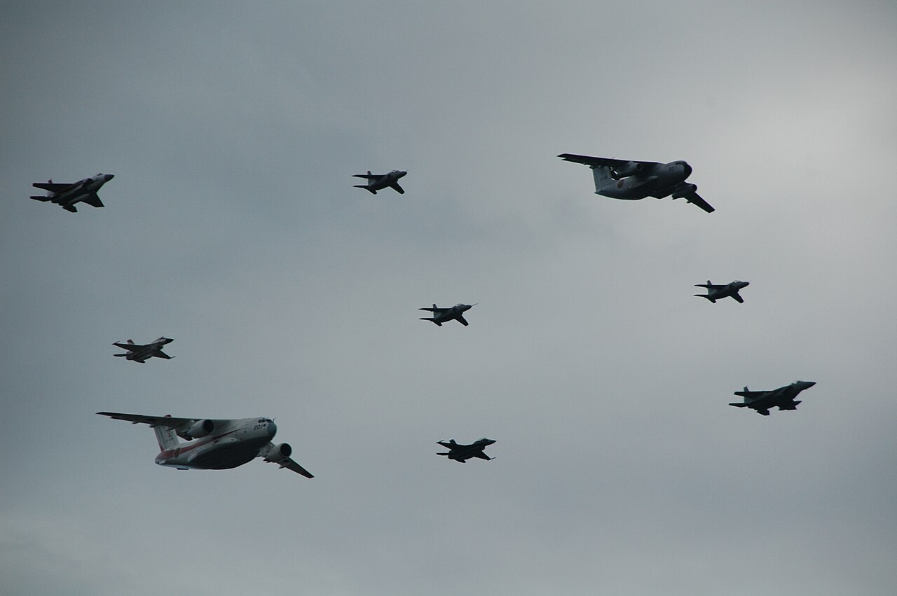 岐阜基地航空祭 2026｜11月22日（日）開催・ブルーインパルスは？基地内駐車場なし・空宙博は10/24予約開始